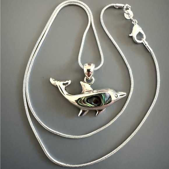 Sterling Silver Solid 925 Abalone Dolphin Pendant with SS Plate Chain - Picture 1 of 5